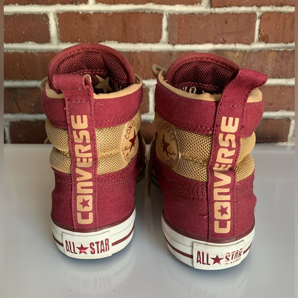 Converse Maroon&Brown Size:10.5 Mens